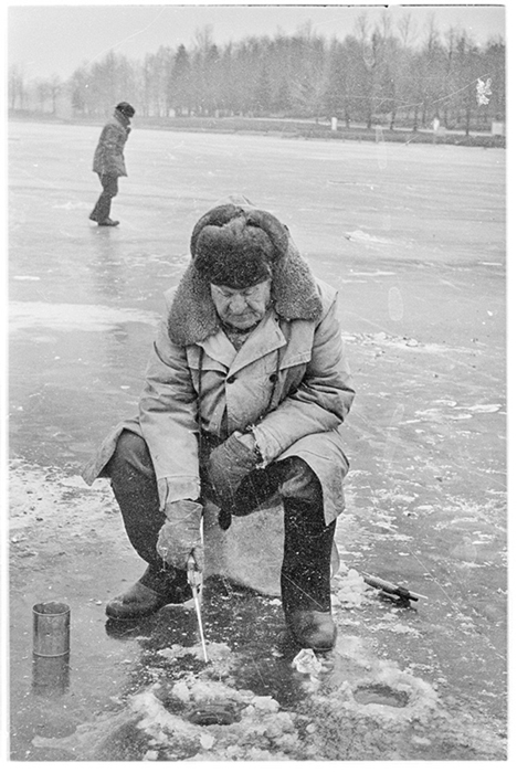 Рыбак. Минское море. 1984 год