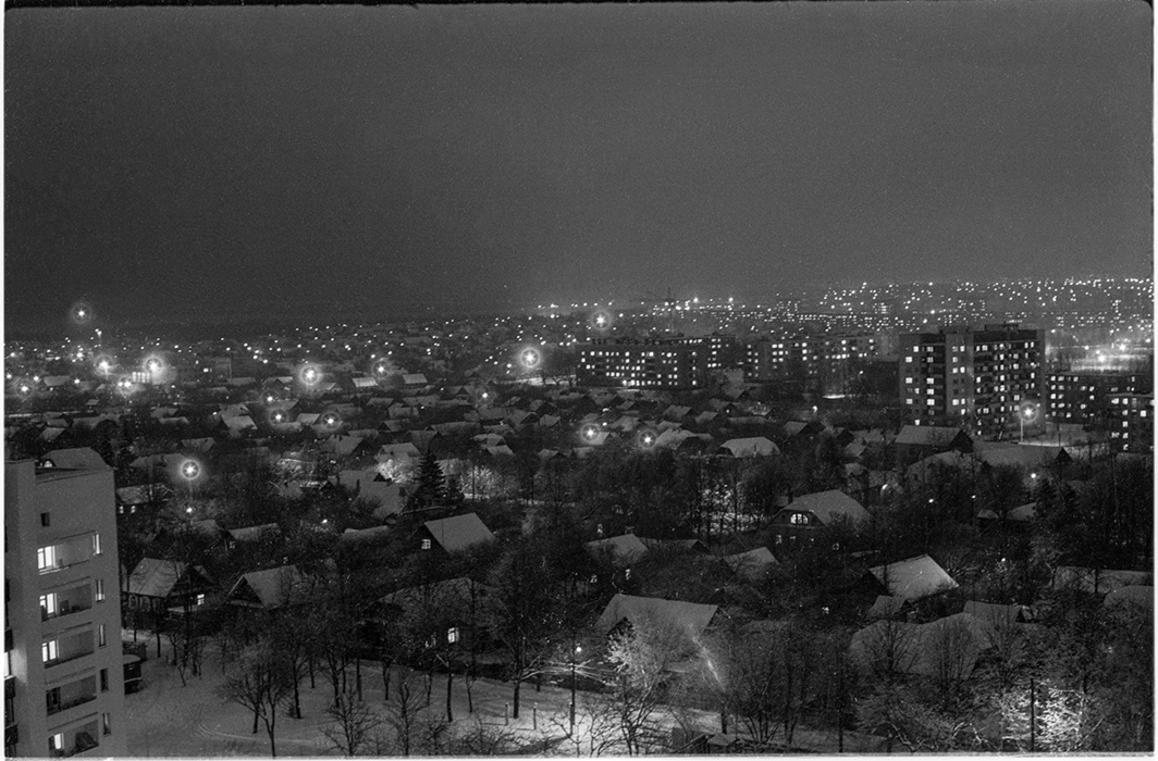 Ночной зимний город. 1989 год